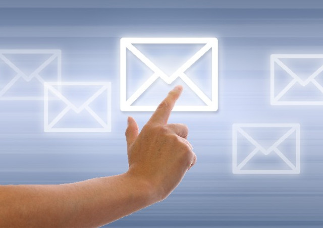 【光タクシー】の予約はお電話・メール・FAXで