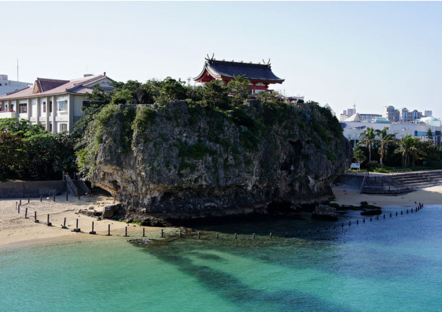 那覇でタクシーを使って観光するなら【光タクシー】が便利！